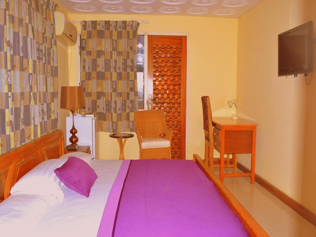 Hotel Loreto Cape Coast Kültér fotó